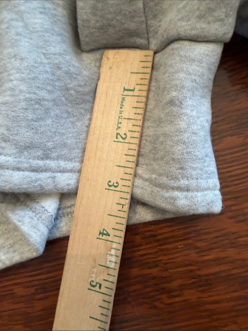 White Fox Women’s Gray Fleece Shorts with Logo size medium